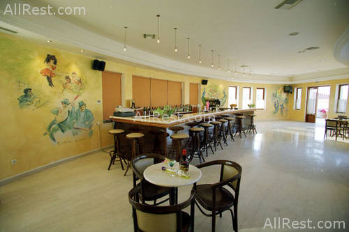 Pilot Beach Hotel 29